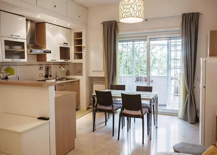 Quiet With Balcony - 30 Min To Center - Airport Link - By Orpi Rent *