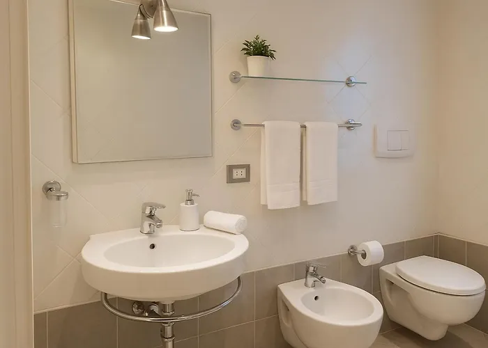 Quiet With Balcony - 30 Min To Center - Airport Link - By Orpi Rent Rome